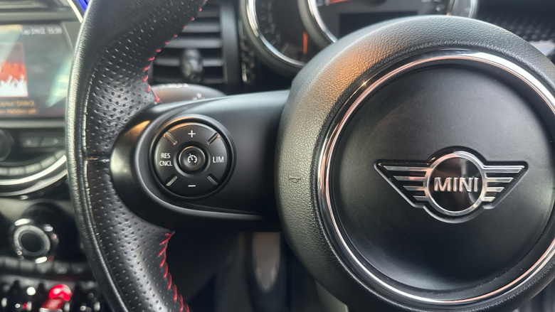 MINI Hatchback 2.0 Cooper S Sport II 3dr Petrol Hatchback